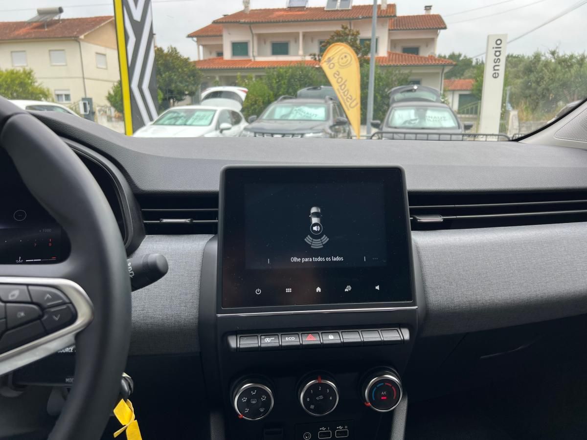 renault-clio-2024-gasolina-999cc