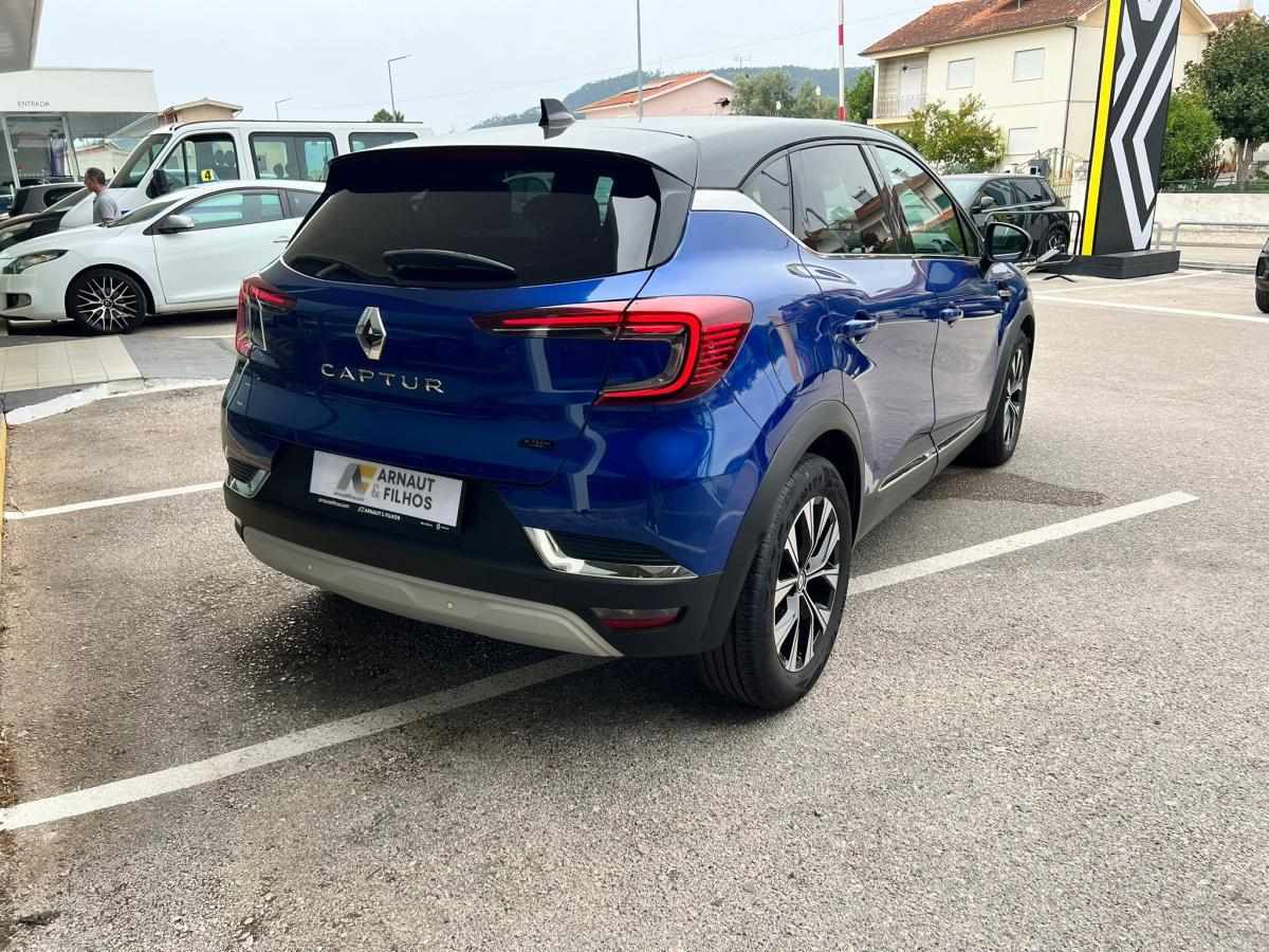 renault-captur-2023-hibrido-a-gasolina-1598cc