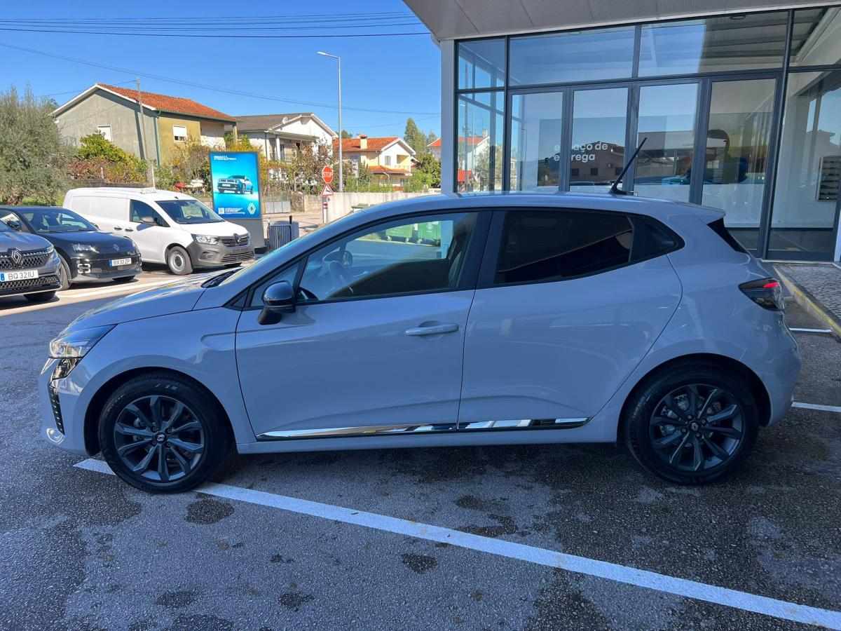 renault-clio-2024-diesel-1461cc
