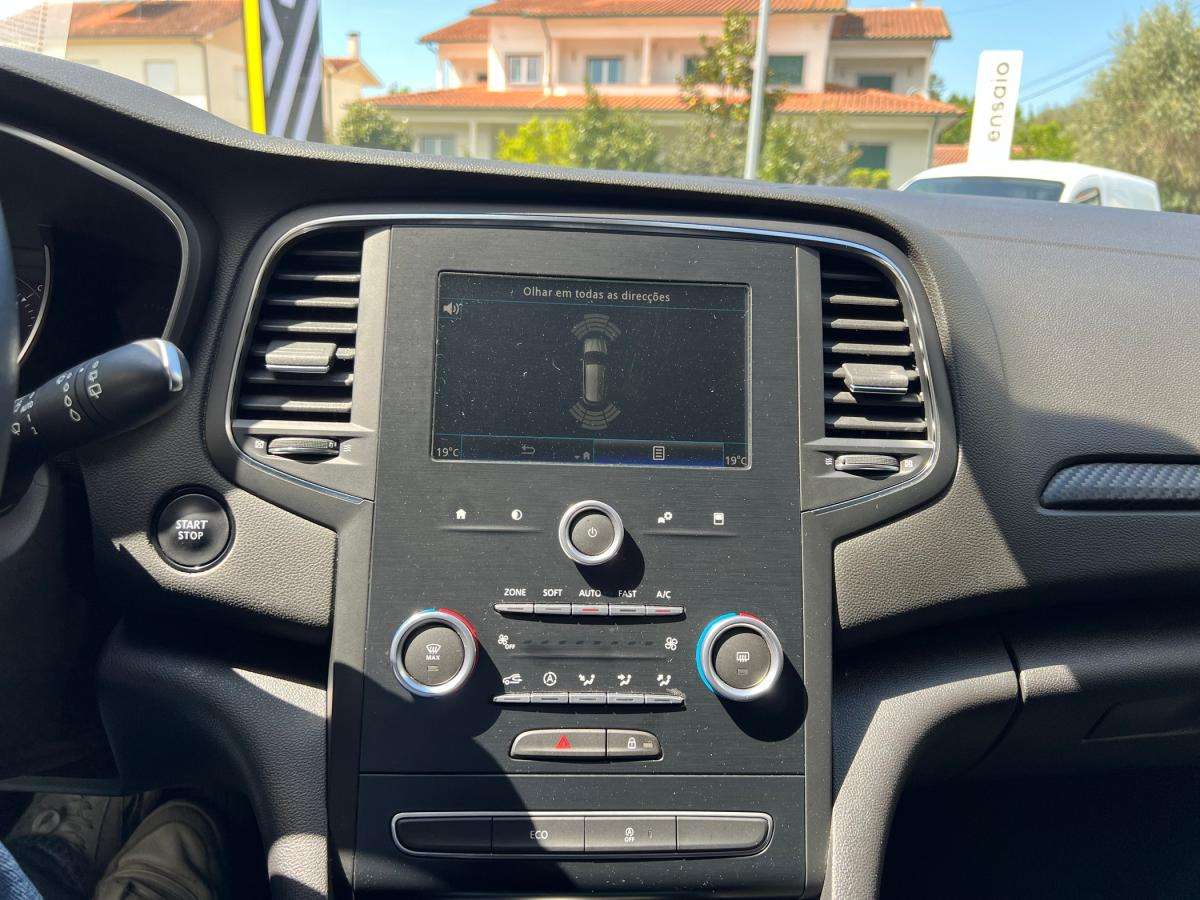 renault-megane-sport-tourer-2020-diesel-1461cc