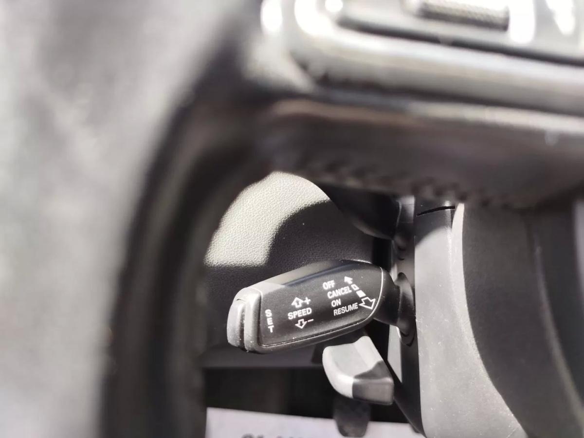 audi-a1-sportback-2013-diesel-1598cc