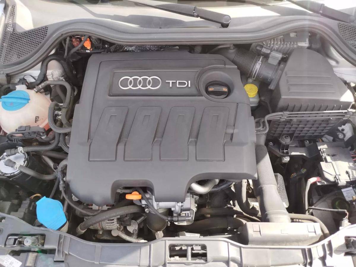 audi-a1-sportback-2013-diesel-1598cc