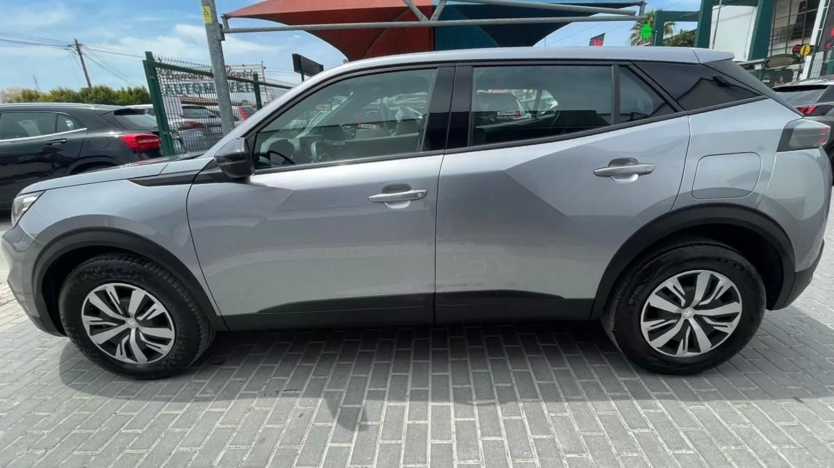 peugeot-2008-2023-gasolina-1199cc
