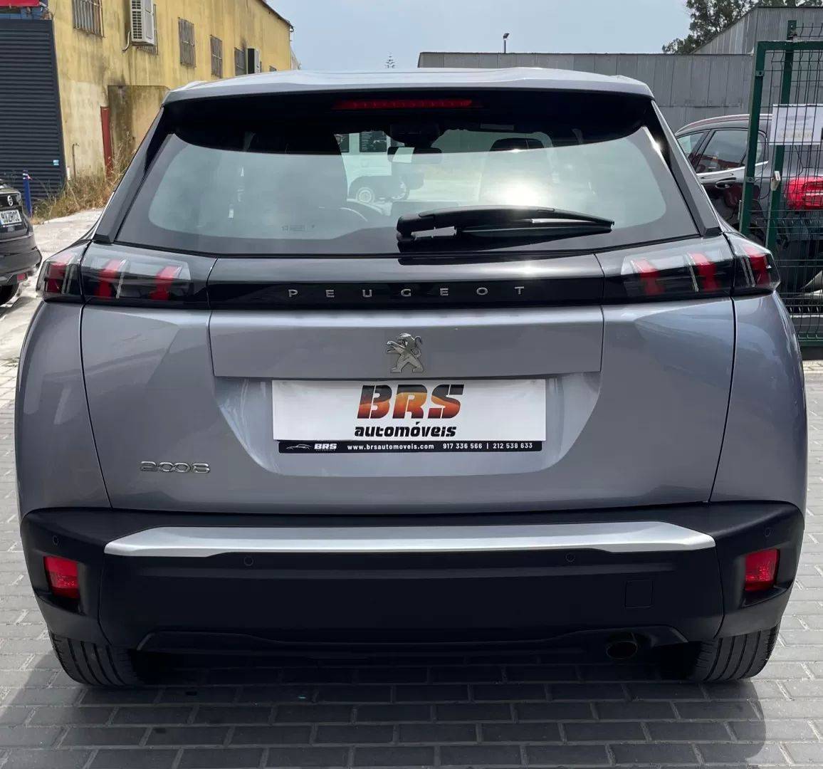 peugeot-2008-2023-gasolina-1199cc