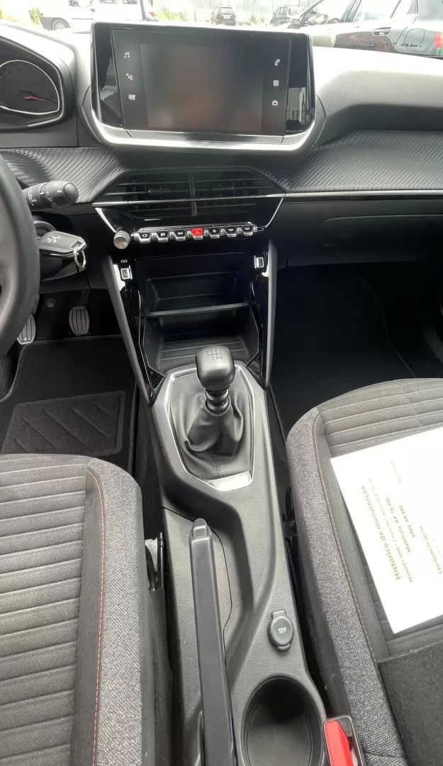 peugeot-2008-2023-gasolina-1199cc