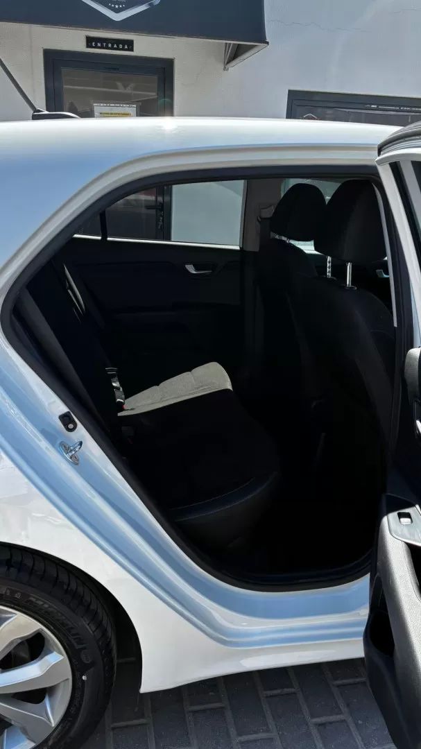 kia-rio-2021-gasolina-998cc
