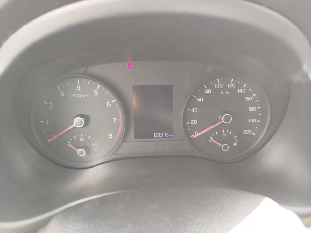 kia-stonic-2022-gasolina-1197cc