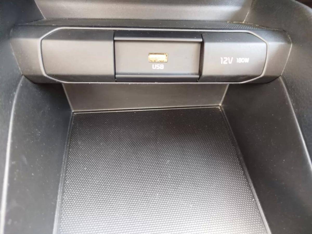 kia-stonic-2022-gasolina-1197cc