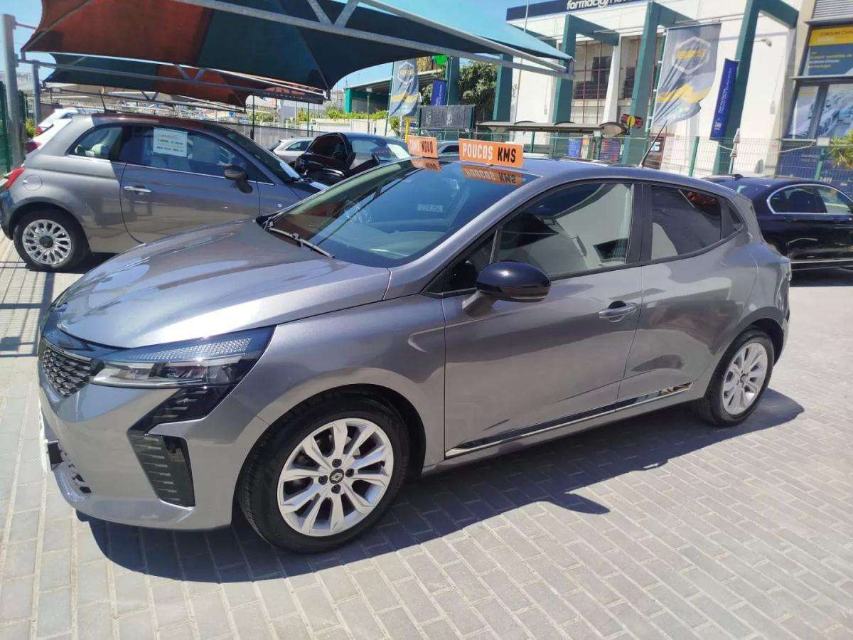 renault-clio-2024-gpl-999cc