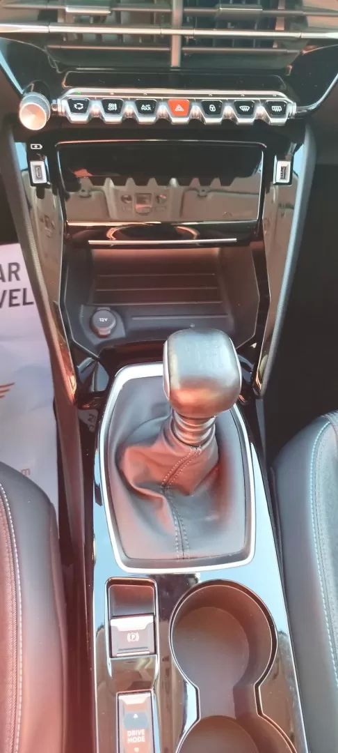 peugeot-208-2021-gasolina-1199cc