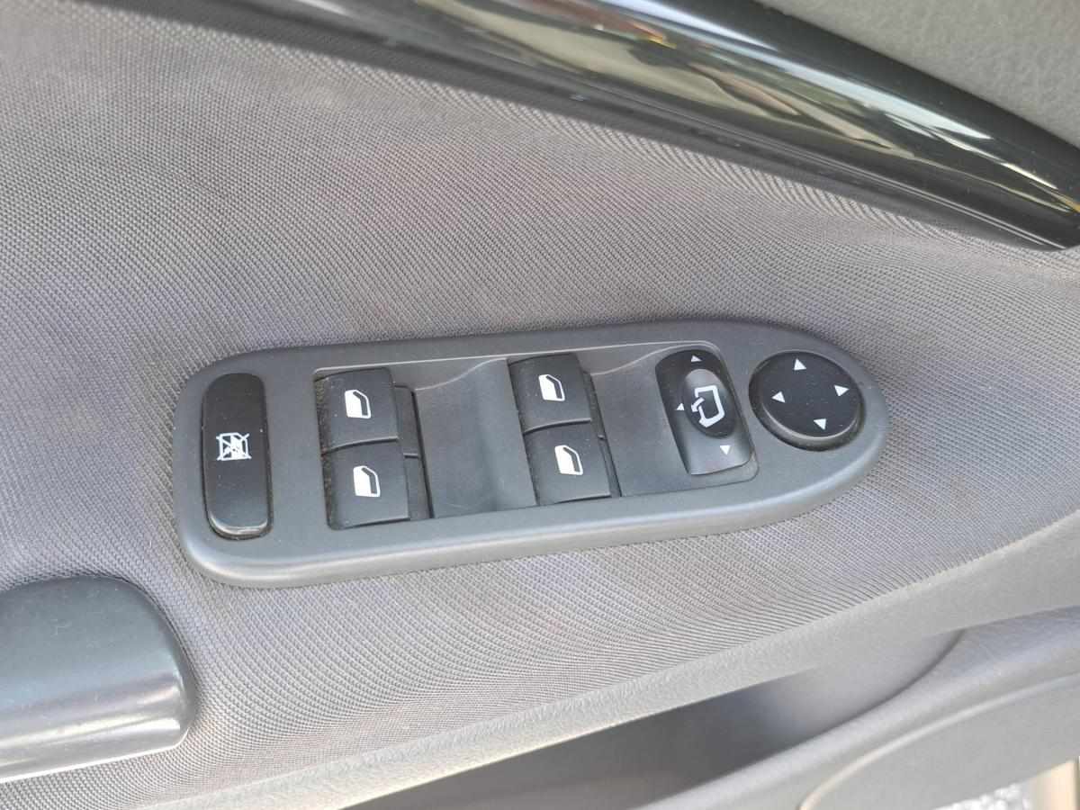 citroen-c5-1-6-hdif-2007-diesel-1560cc
