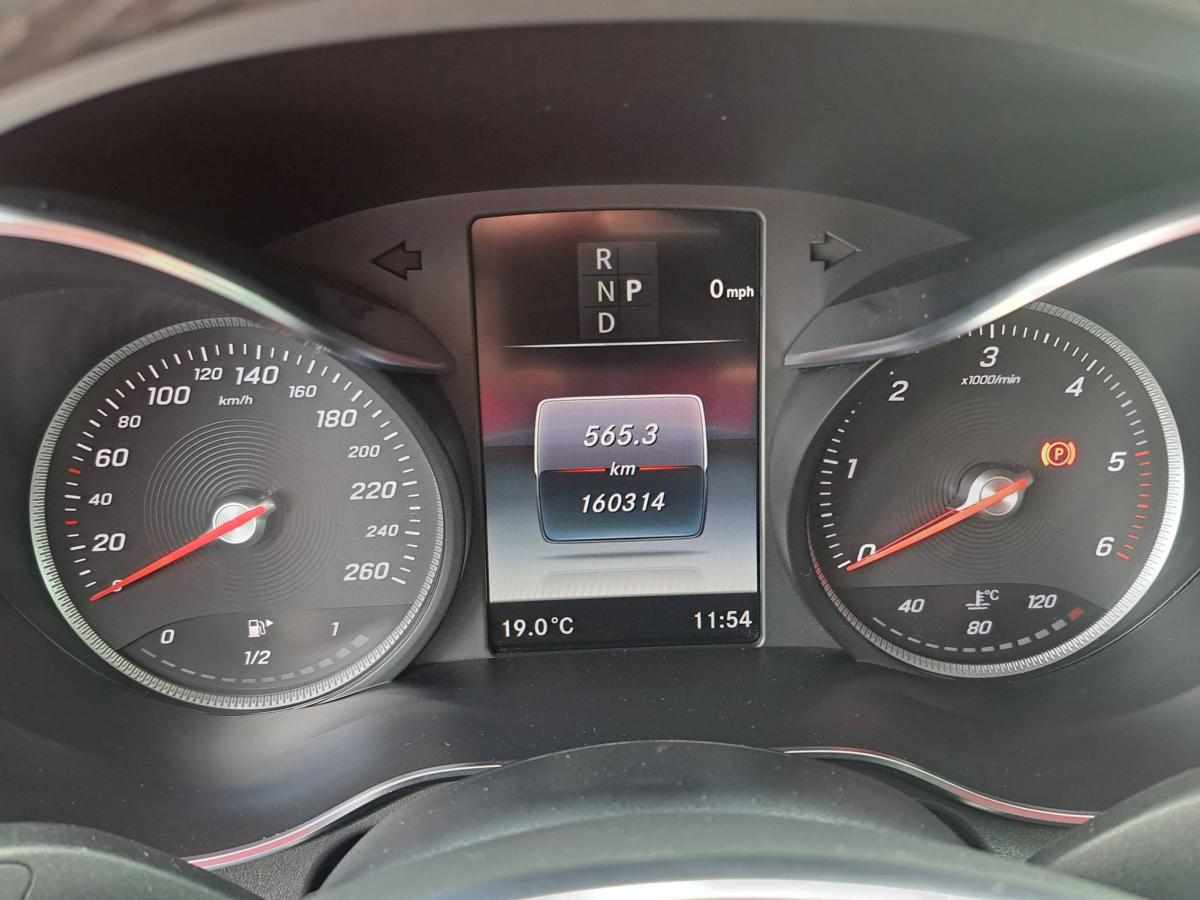 mercedes-benz-glc-220-d-4matic-2018-diesel-2143cc