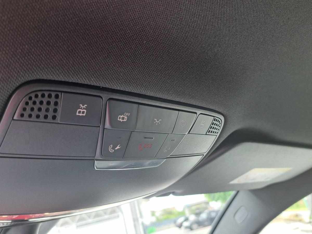 mercedes-benz-glc-220-d-4matic-2018-diesel-2143cc