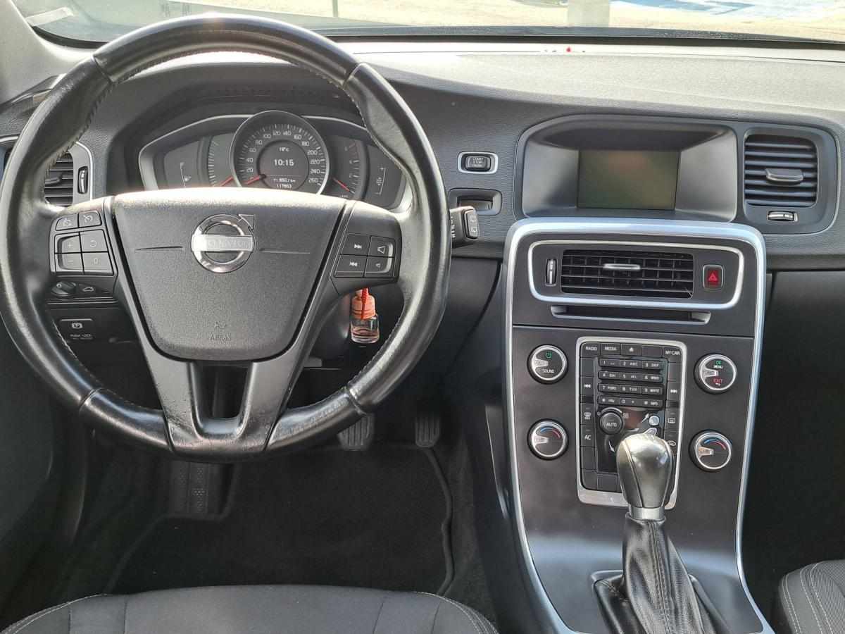 volvo-v60-1-6-d2-2013-diesel-1560cc