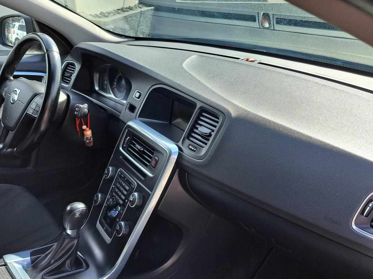 volvo-v60-1-6-d2-2013-diesel-1560cc