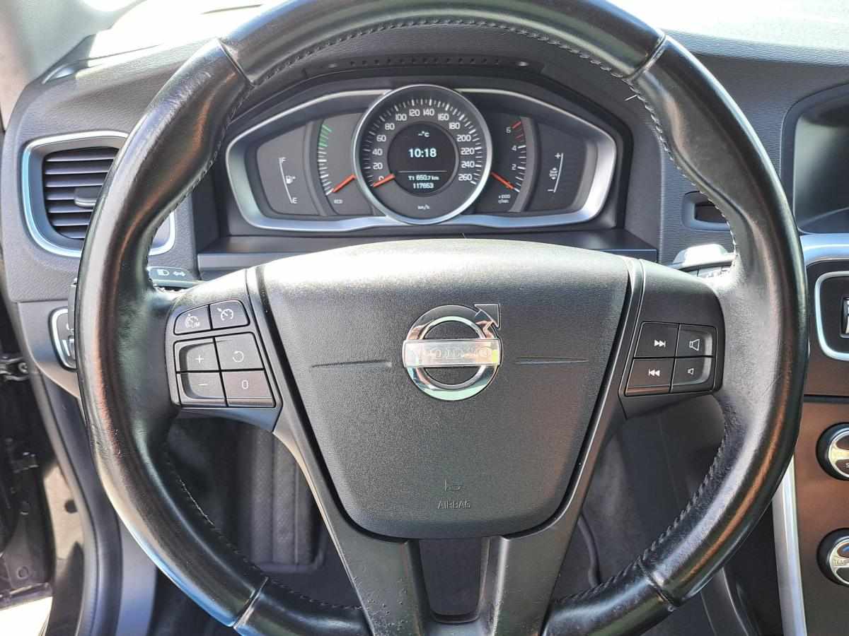 volvo-v60-1-6-d2-2013-diesel-1560cc