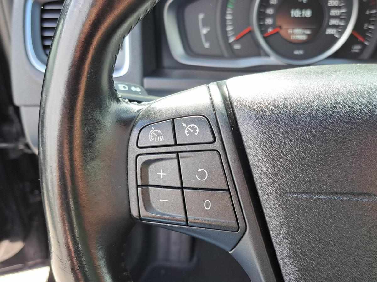 volvo-v60-1-6-d2-2013-diesel-1560cc