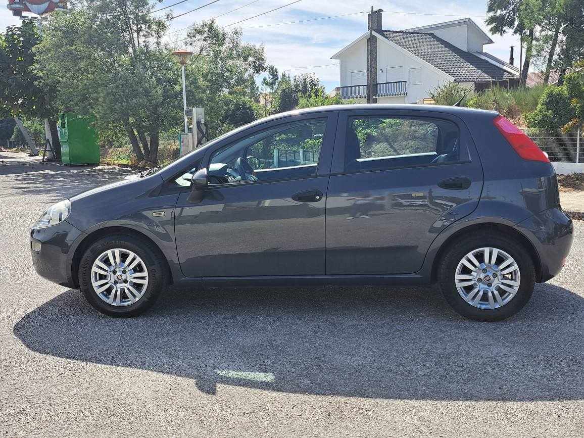 fiat-punto-1-2-2017-gasolina-1242cc