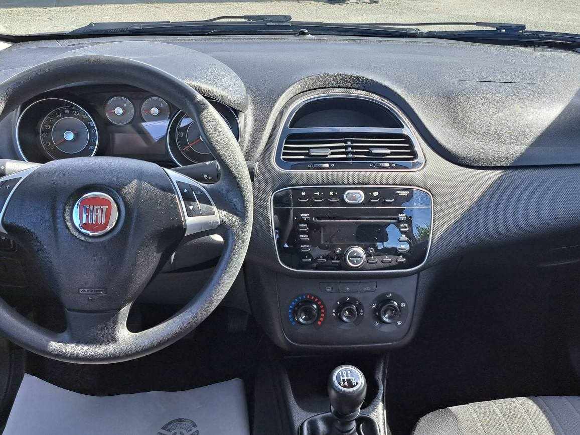 fiat-punto-1-2-2017-gasolina-1242cc