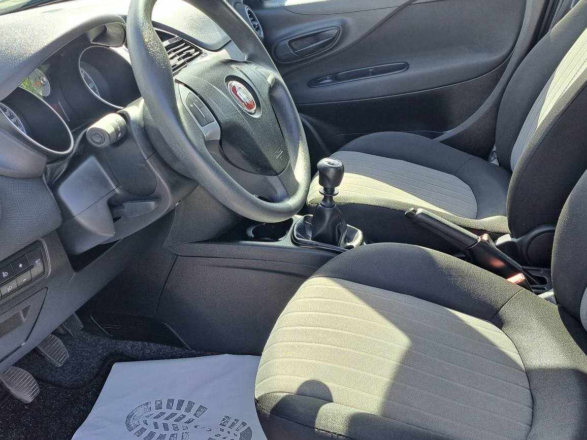 fiat-punto-1-2-2017-gasolina-1242cc