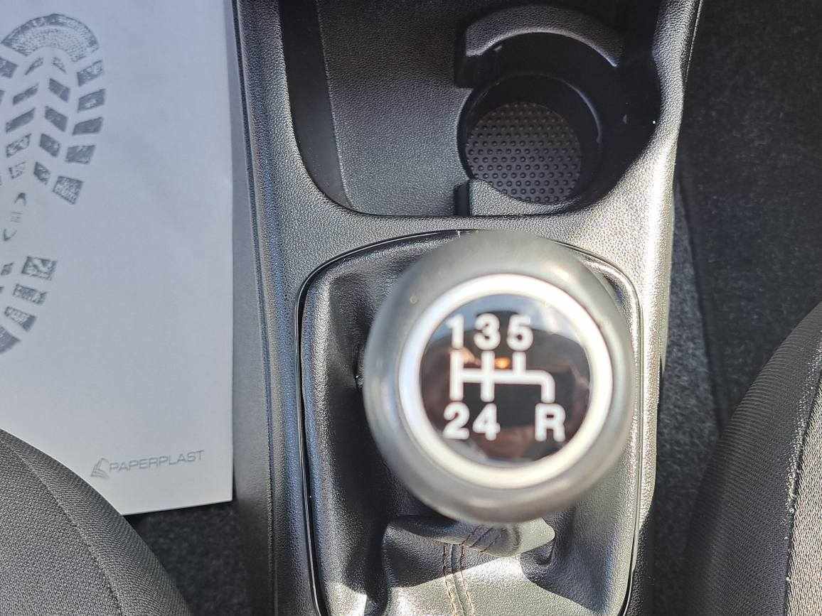 fiat-punto-1-2-2017-gasolina-1242cc