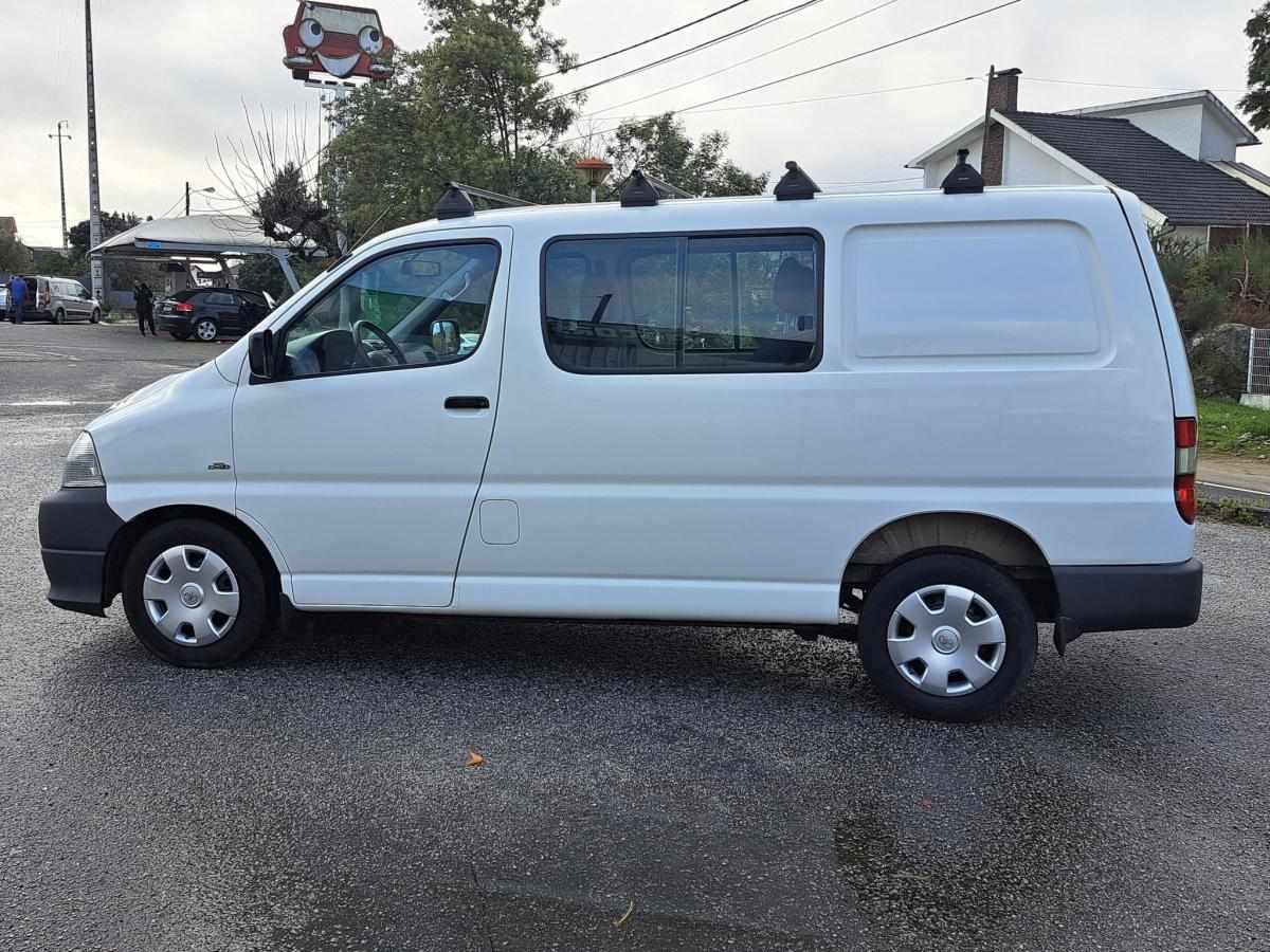 toyota-hiace-2-5-4wd-2010-diesel-2494cc