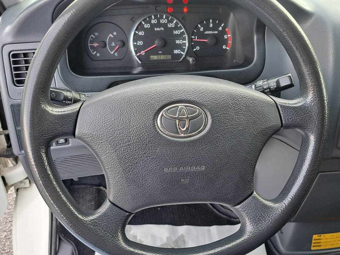 toyota-hiace-2-5-4wd-2010-diesel-2494cc