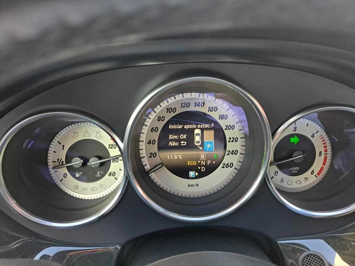 mercedes-benz-cls-350-bluetec-2014-diesel-3000cc