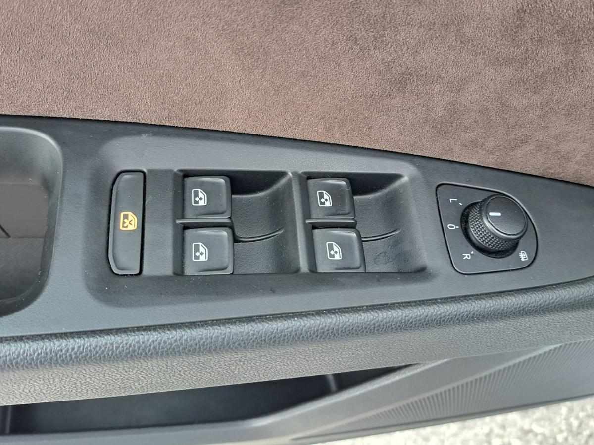 seat-leon-1-6-tdi-4x4-2016-diesel-1598cc
