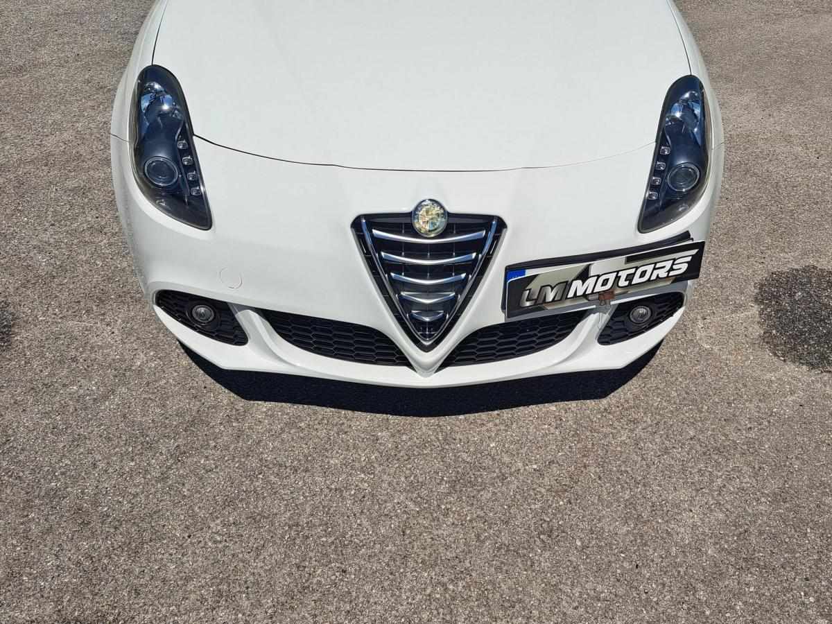 alfa-romeo-giulietta-1-6-jtdm-16v-2012-diesel-1598cc