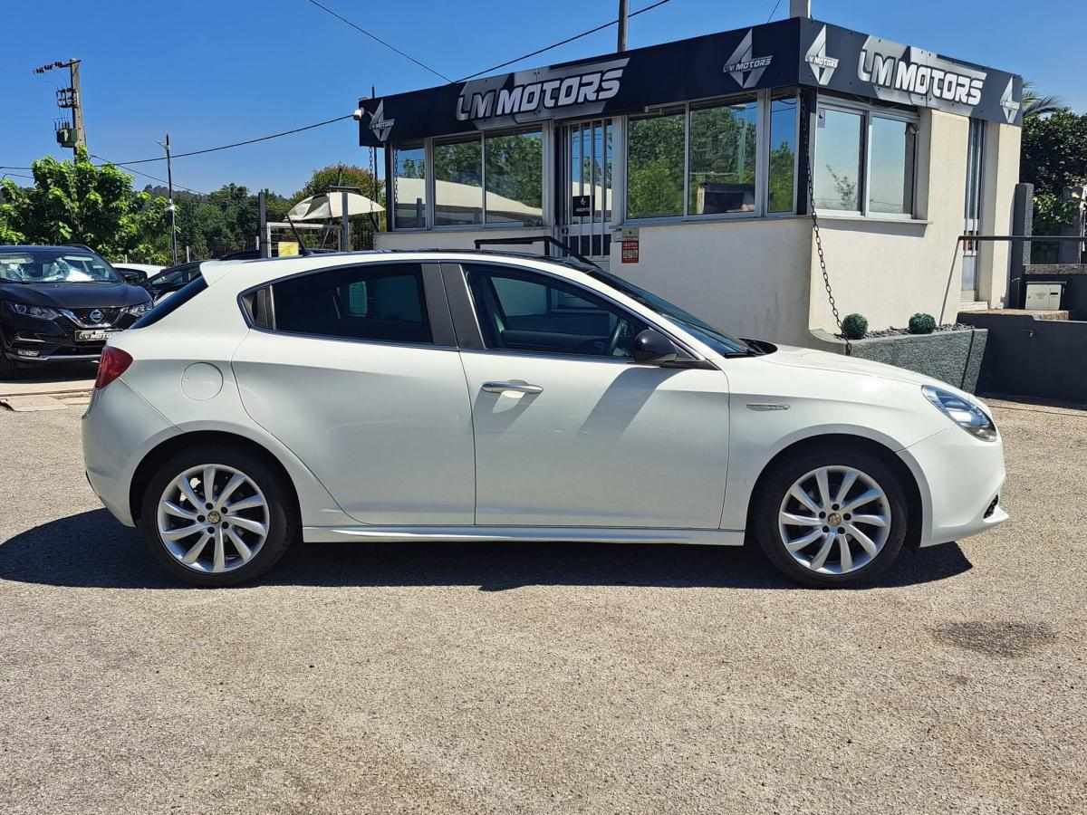 alfa-romeo-giulietta-1-6-jtdm-16v-2012-diesel-1598cc