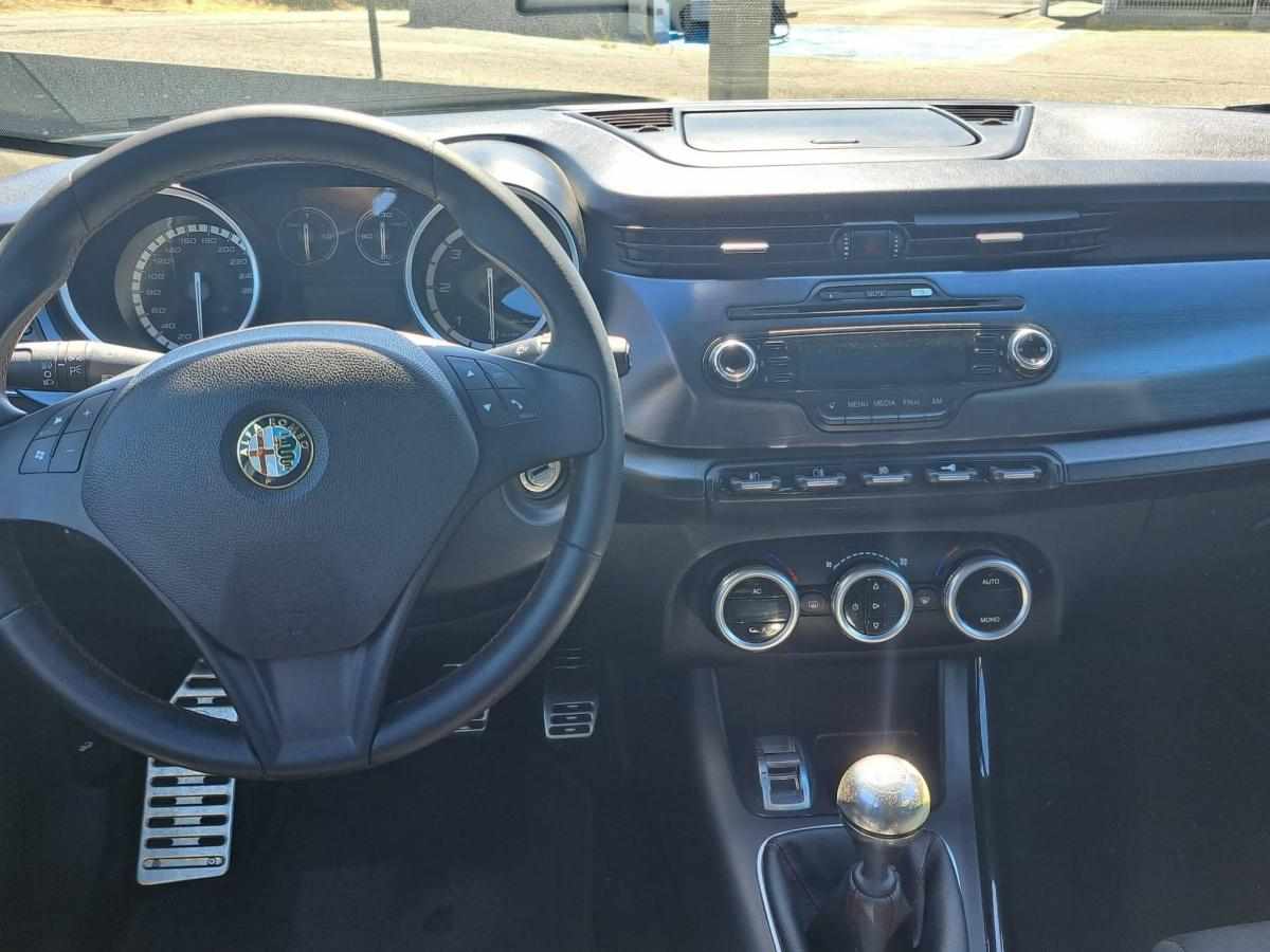 alfa-romeo-giulietta-1-6-jtdm-16v-2012-diesel-1598cc