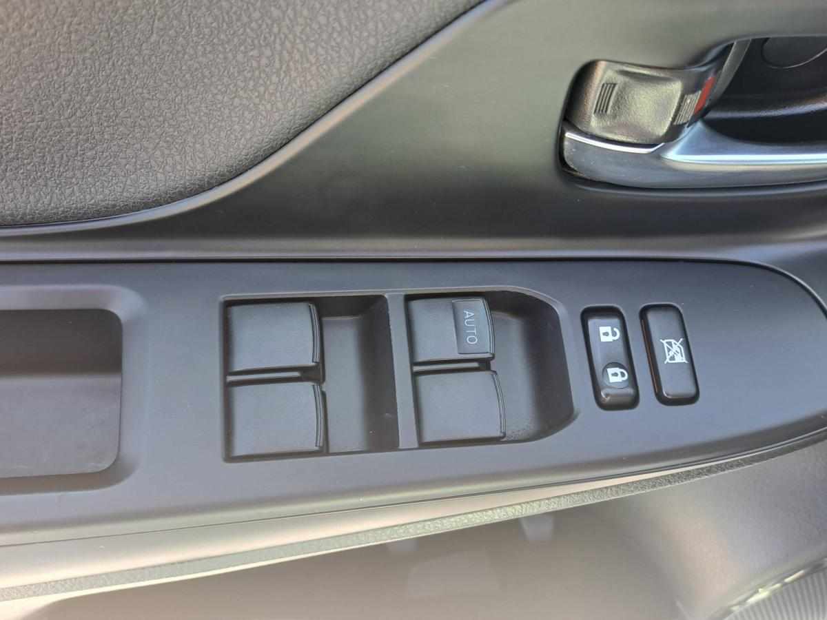 toyota-yaris-hybrid-1-5-vvt-i-2018-gasolina-1497cc