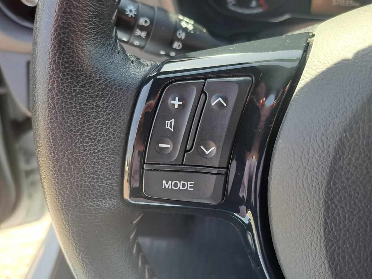 toyota-yaris-hybrid-1-5-vvt-i-2018-gasolina-1497cc