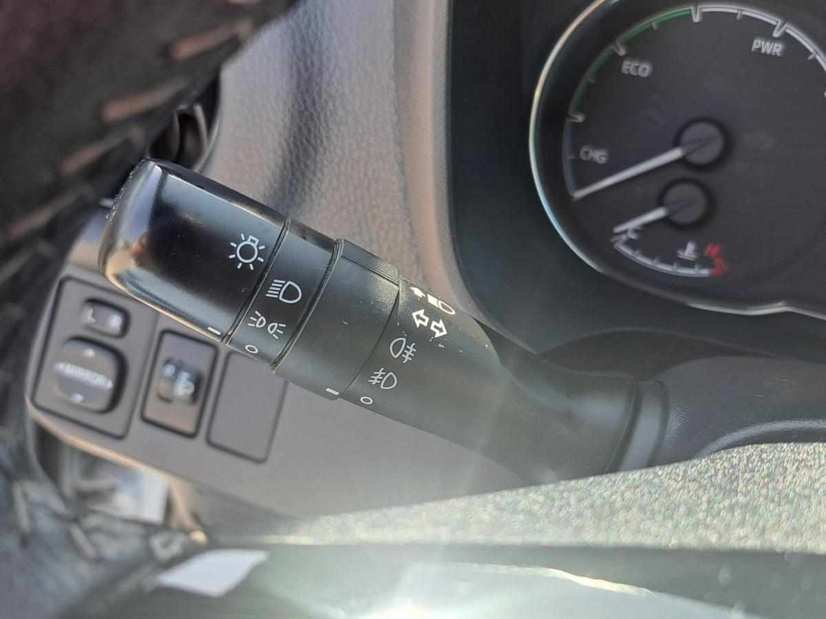 toyota-yaris-hybrid-1-5-vvt-i-2018-gasolina-1497cc
