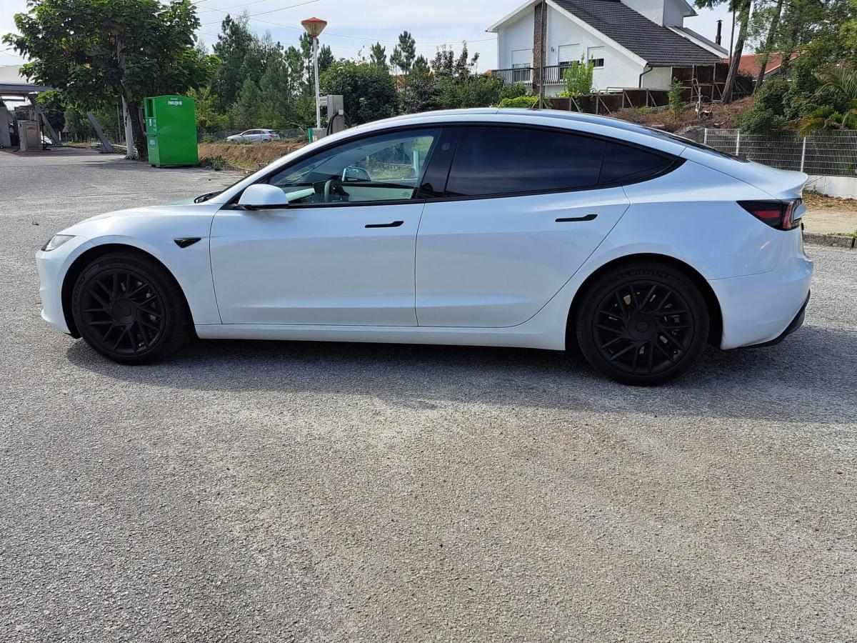 tesla-model-3-60-kwh-standard-range-2025-eletrico