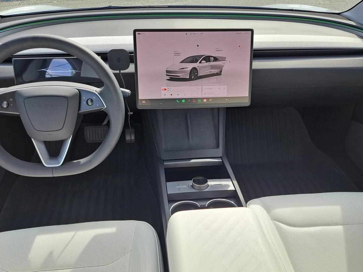 tesla-model-3-60-kwh-standard-range-2025-eletrico