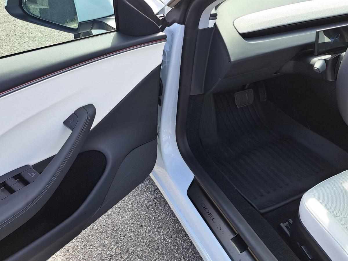 tesla-model-3-60-kwh-standard-range-2025-eletrico