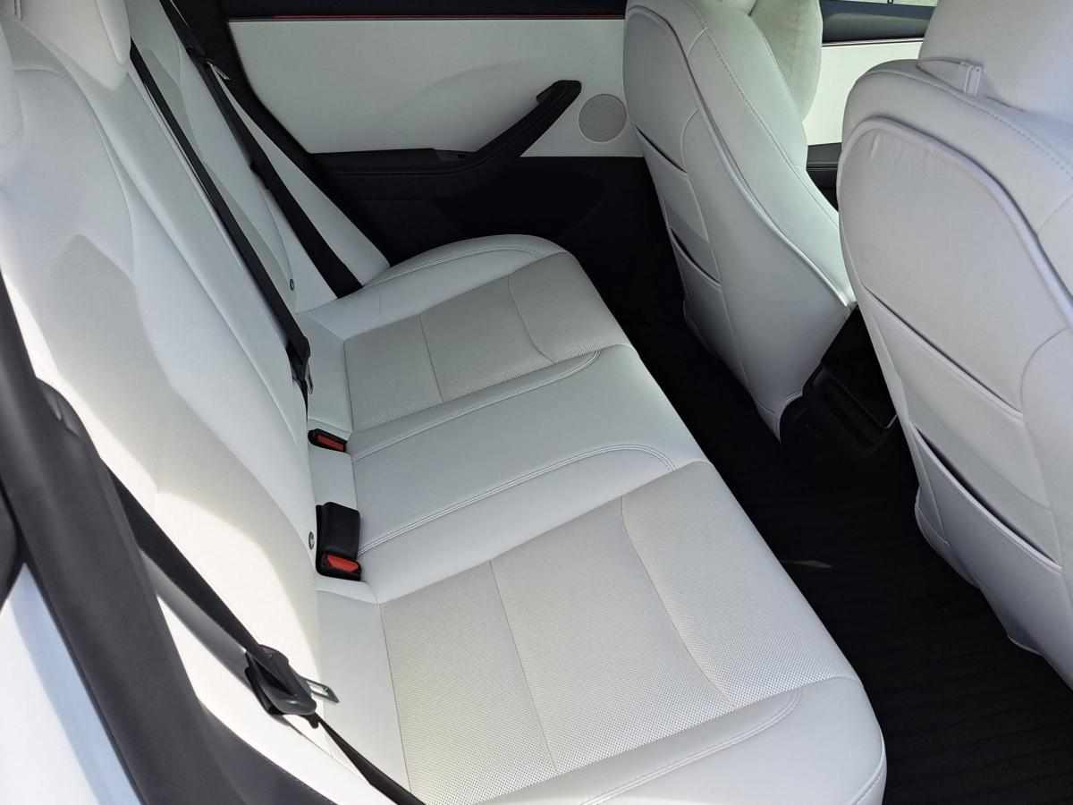 tesla-model-3-60-kwh-standard-range-2025-eletrico