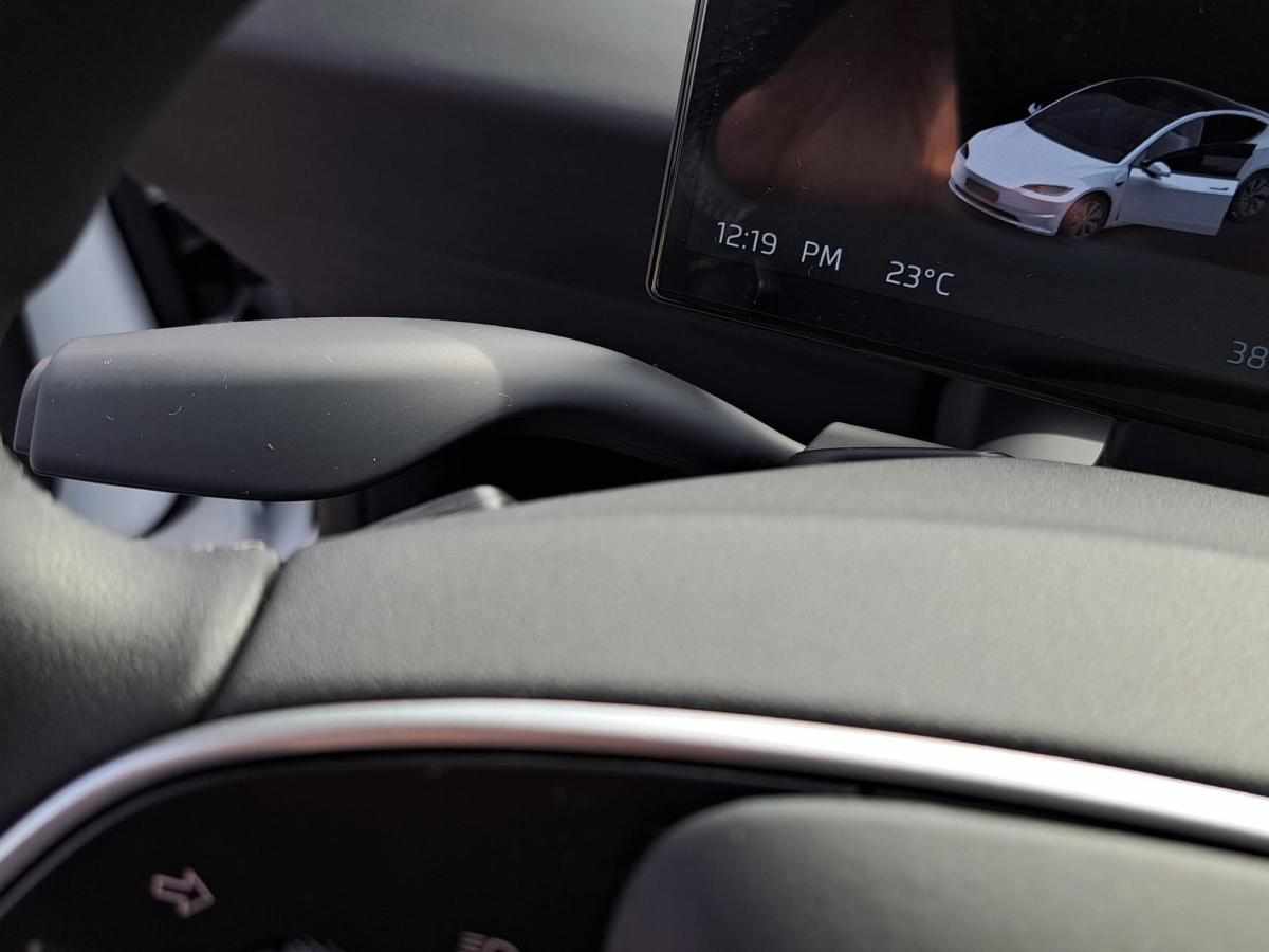 tesla-model-3-60-kwh-standard-range-2025-eletrico
