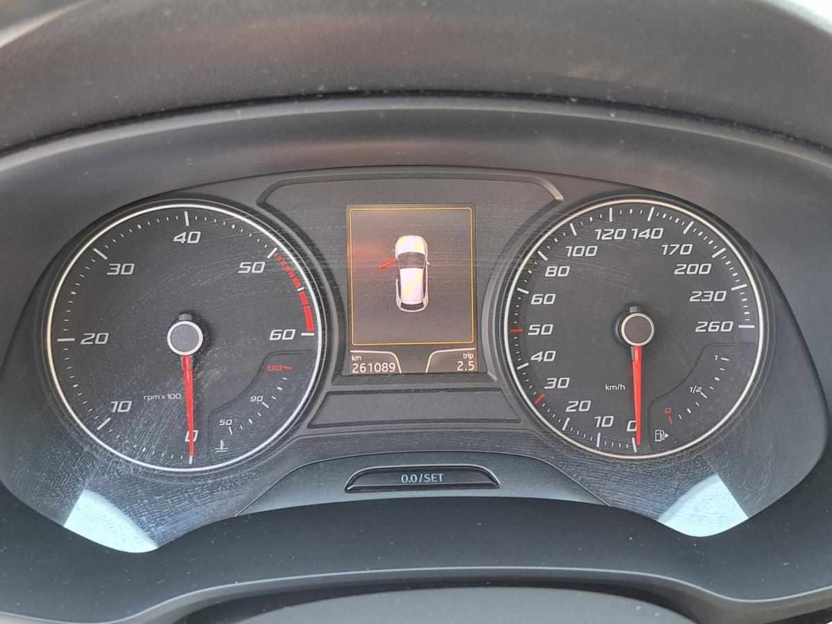 seat-leon-1-6-tdi-ecomotive-2014-diesel-1598cc
