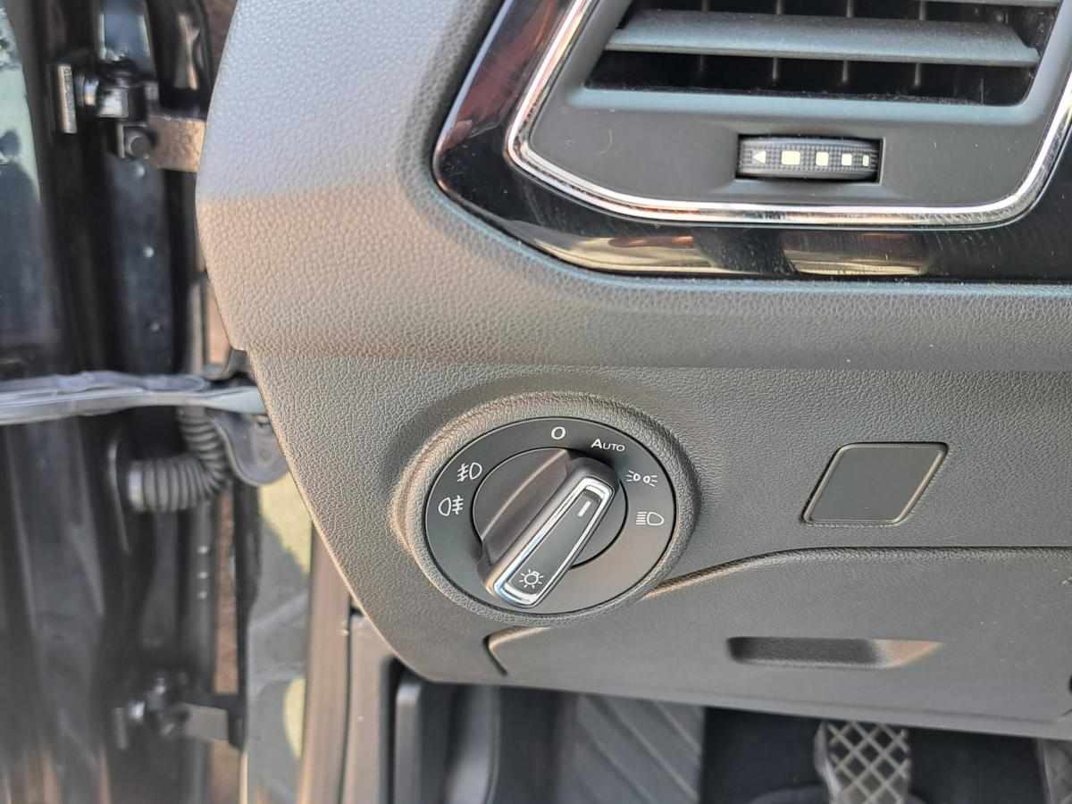 seat-leon-1-6-tdi-ecomotive-2014-diesel-1598cc