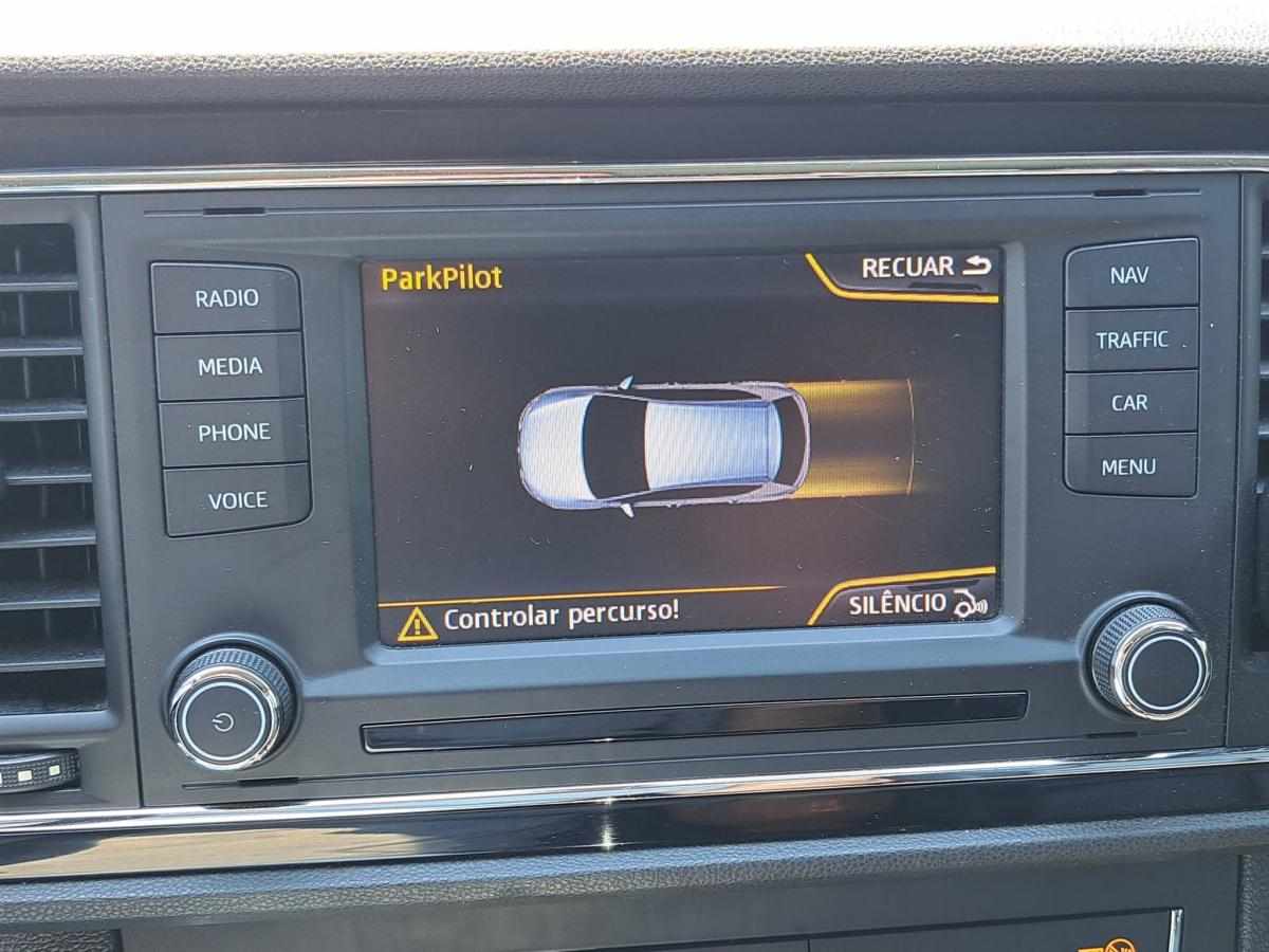 seat-leon-1-6-tdi-ecomotive-2014-diesel-1598cc