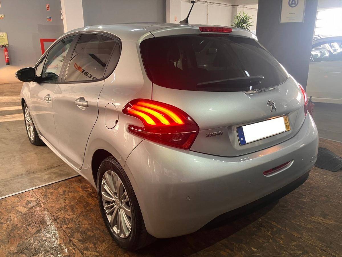 peugeot-208-2017-diesel-1560cc