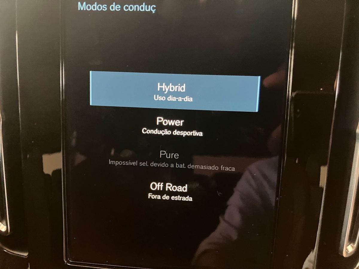 volvo-xc40-2020-hibrido-a-gasolina-1477cc