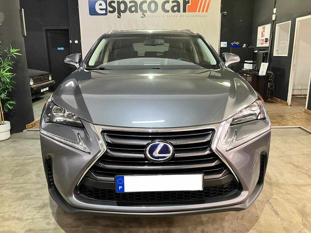 lexus-nx-2015-hibrido-a-gasolina-2494cc