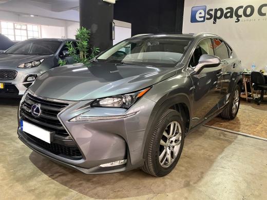 lexus-nx-2015-hibrido-a-gasolina-2494cc