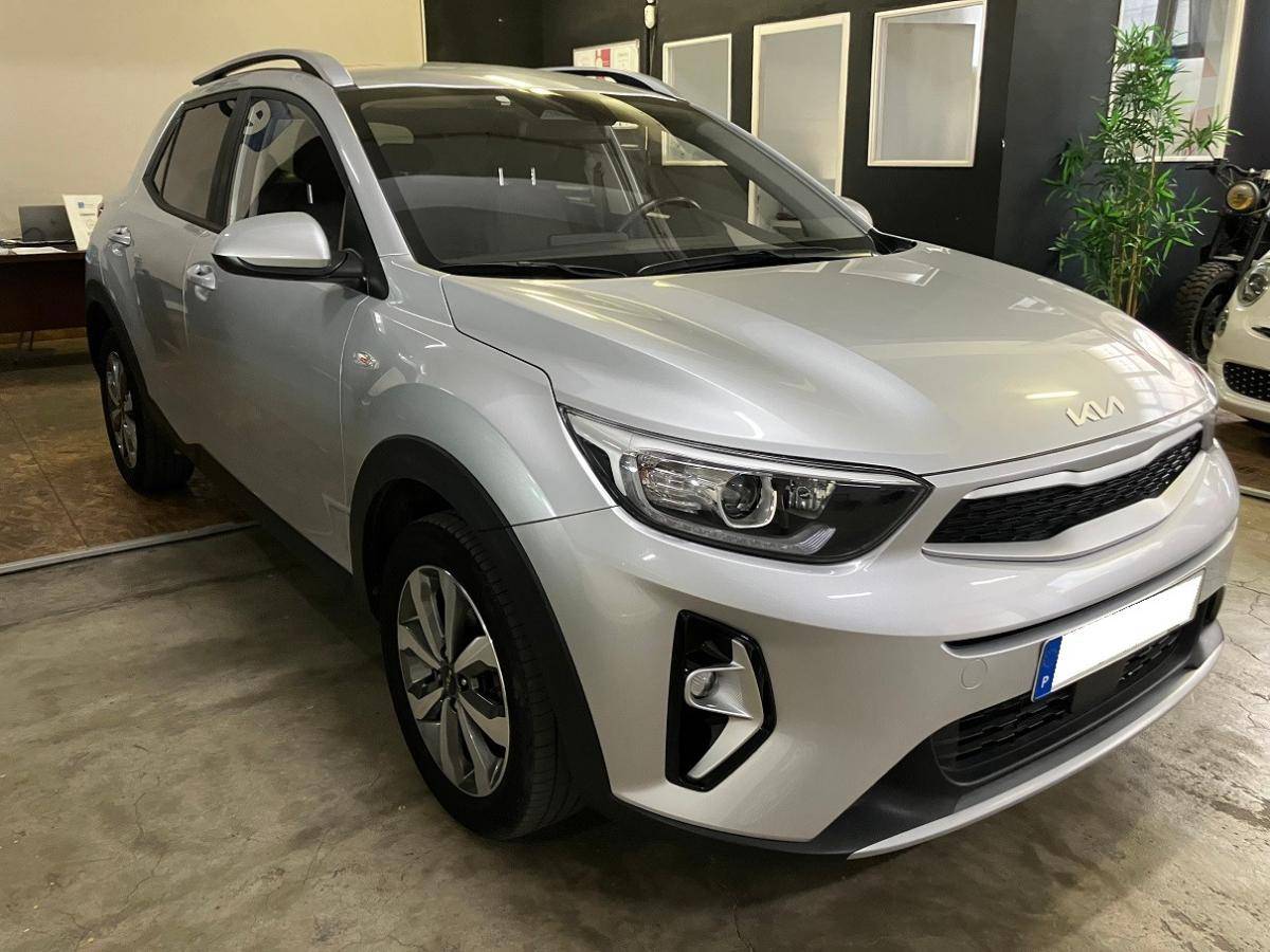 kia-stonic-2024-gasolina-1197cc