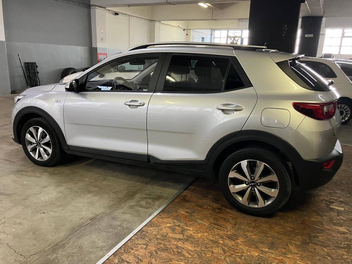 kia-stonic-2024-gasolina-1197cc