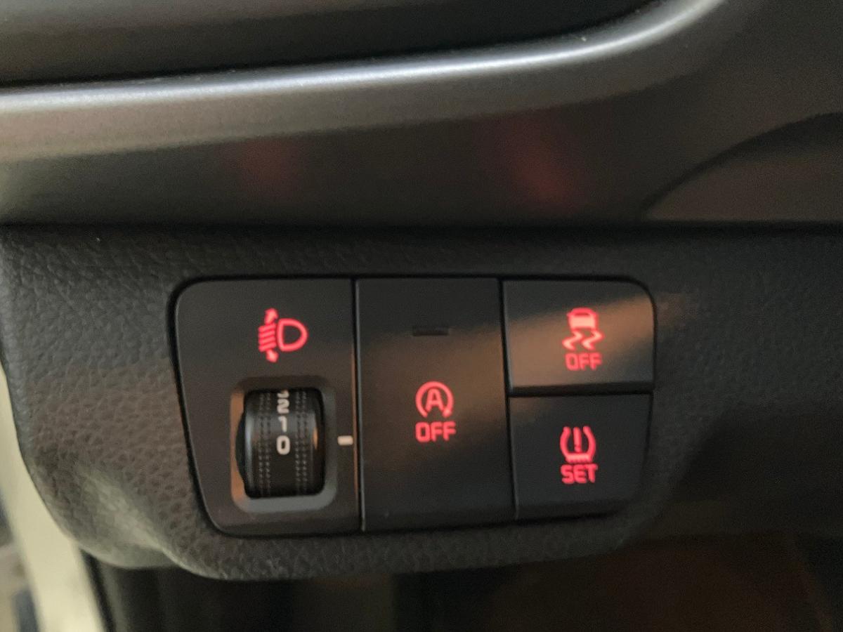 kia-stonic-2024-gasolina-1197cc
